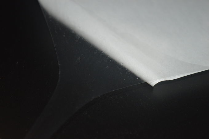 乳白色の半透明な0.03mmの厚さポリウレタンLeaterまたはTextlieの合成の生地9のための熱い溶解の接着剤のフィルム